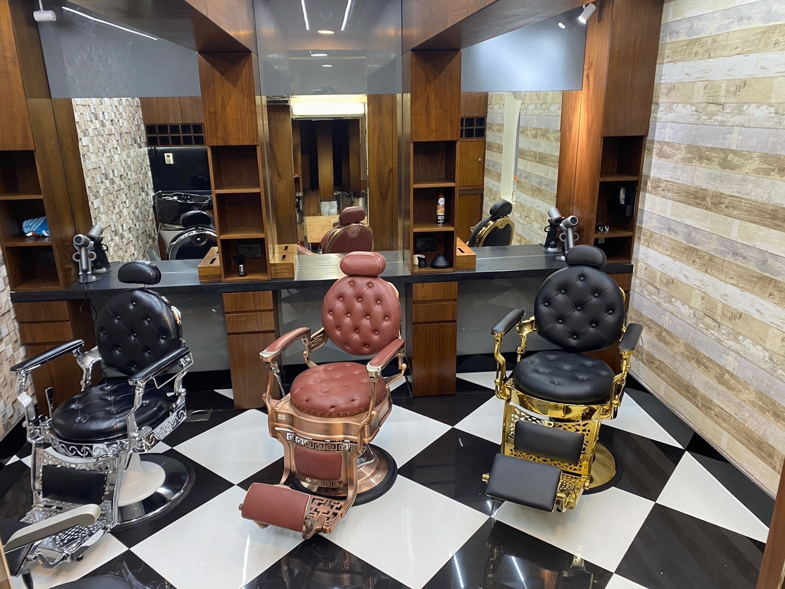 Fetron Style salon interior — three chairs